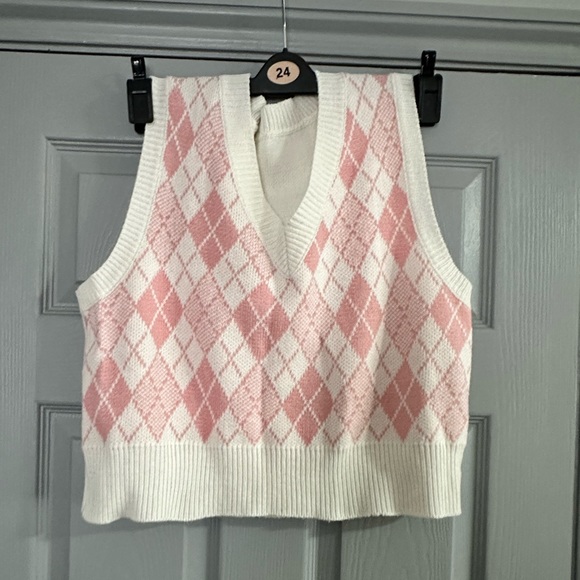 Women’s lovely  checked jumper top size L - Picture 2 of 3